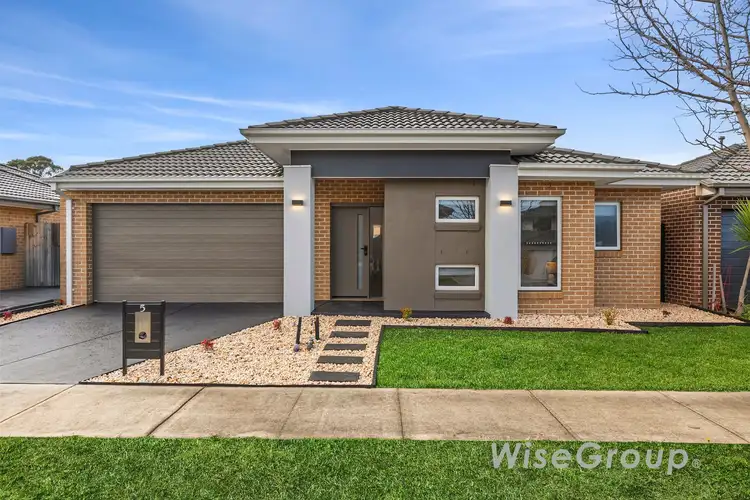 5 Jackwood Drive, Clyde North VIC 3978