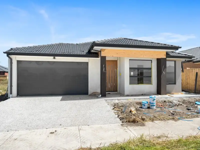 Main view of Homely house listing, 11 Magnolia Crescent, Beveridge VIC 3753