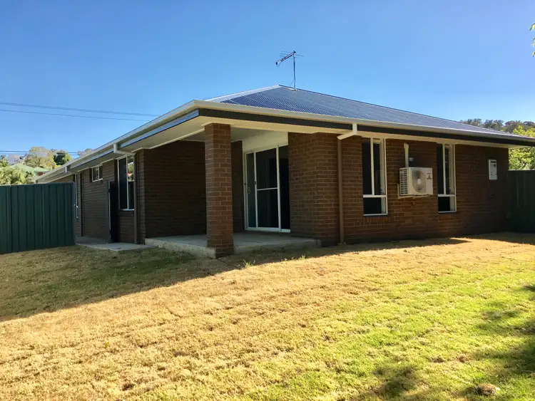 652b Pearsall Street, Lavington NSW 2641
