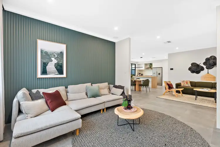 15 Boudicca Drive, Forrestdale WA 6112