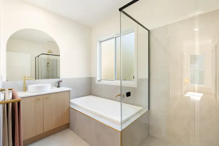 Sixth view of Homely house listing, 1 FRIARBIRD PLACE, Pomona QLD 4568