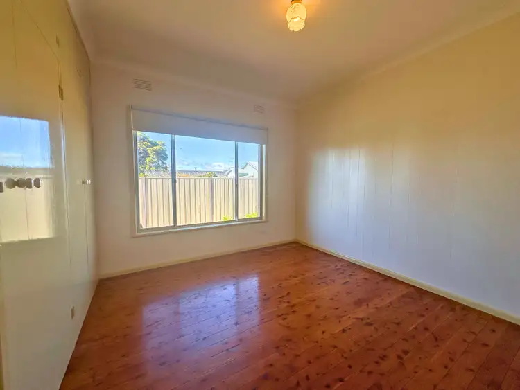 Fifth view of Homely unit listing, 4/42 Brockley Street, Wodonga VIC 3690