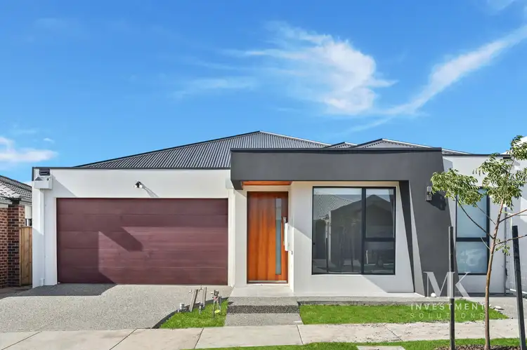 19 Bracegirdle Drive, Mickleham VIC 3064