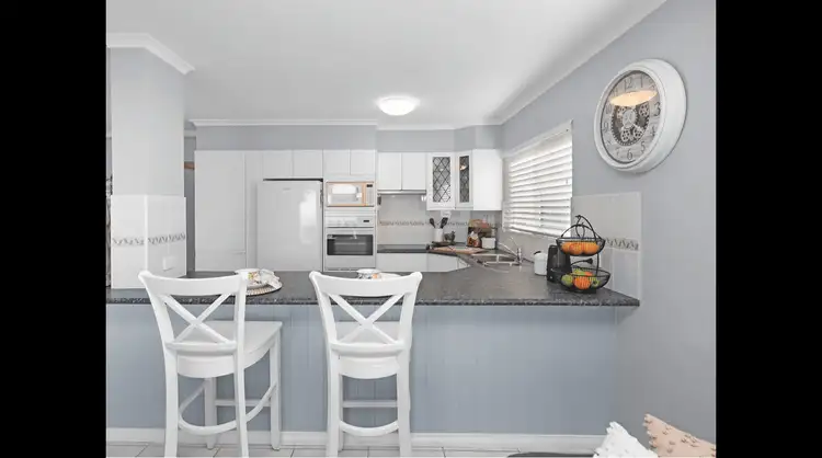 4/288 Marine Parade, Labrador QLD 4215