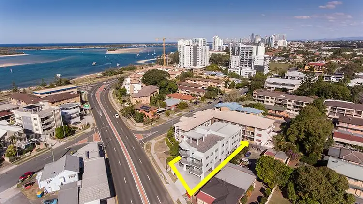 1/16 Brisbane Road, Labrador QLD 4215