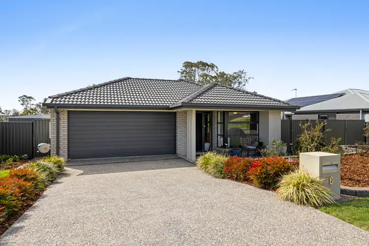 6 Jodie Louise Avenue