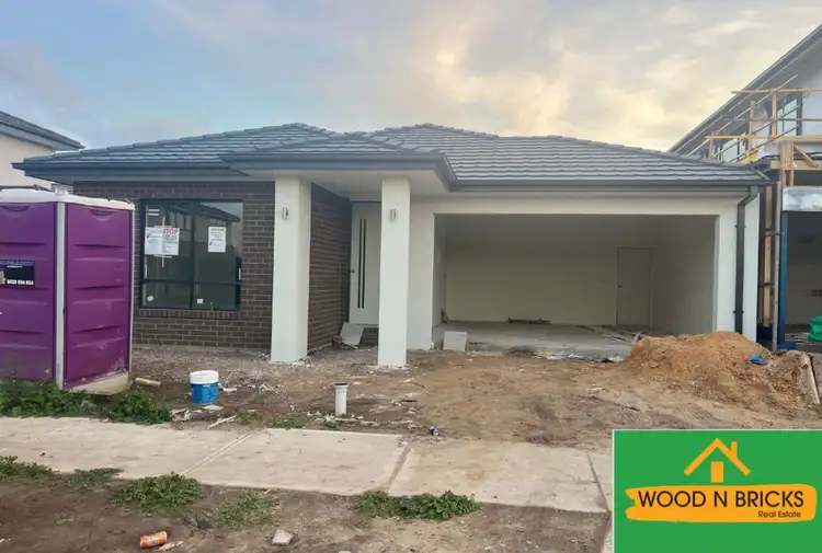170 Villa Doria Drive, Clyde North VIC 3978