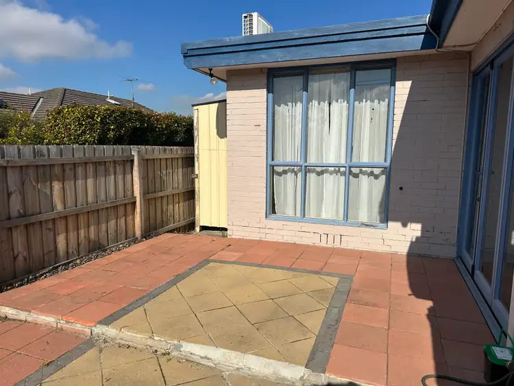 2/62 Snell Grove, Oak Park VIC 3046