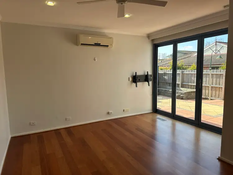 Fourth view of Homely villa listing, 2/62 Snell Grove, Oak Park VIC 3046