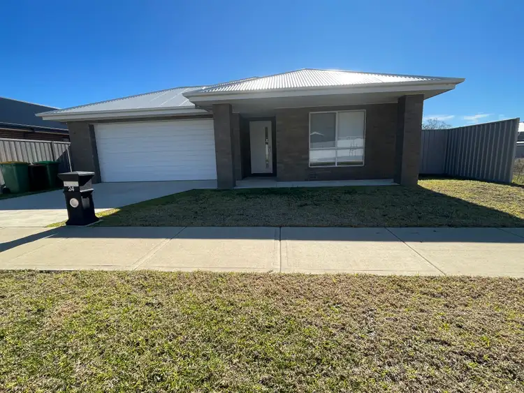 24 Glenwood Boulevard, Baranduda VIC 3691