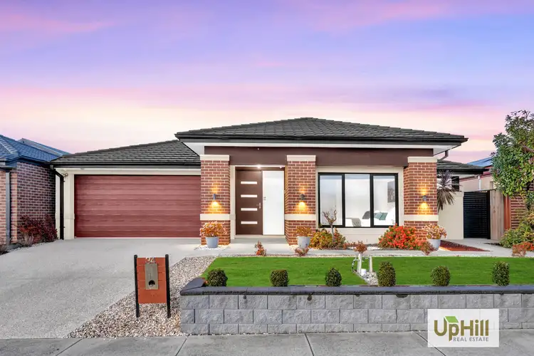 34 Ramlegh Boulevard, Clyde North VIC 3978