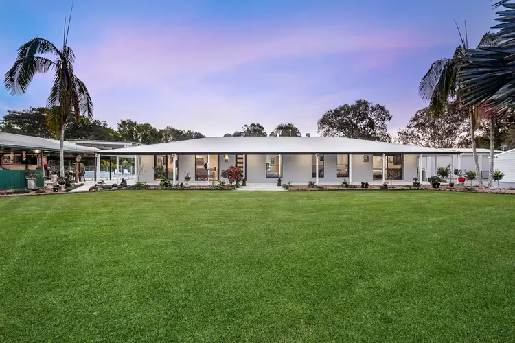 752 Beachmere Road, Beachmere QLD 4510