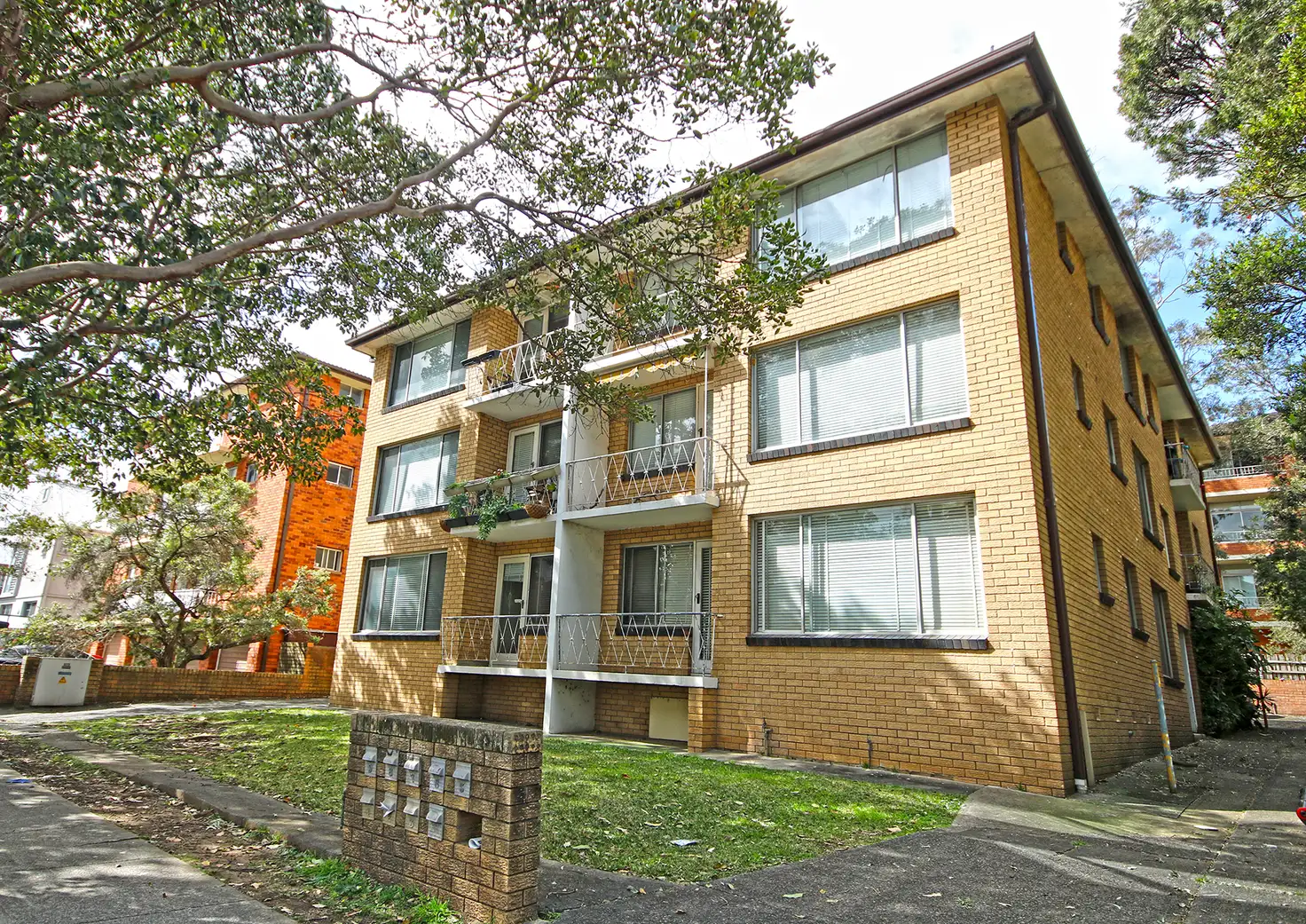 Main view of Homely unit listing, 2/7 Martin Place, Mortdale NSW 2223