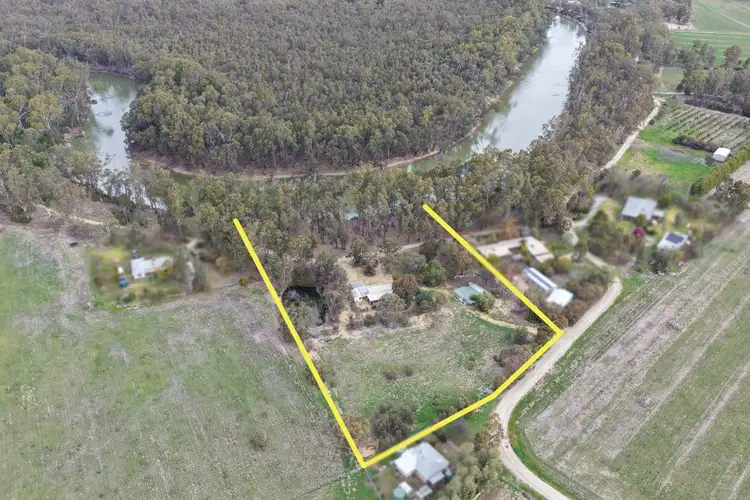 11 WHIRLPOOL LANE, Murrabit VIC 3579