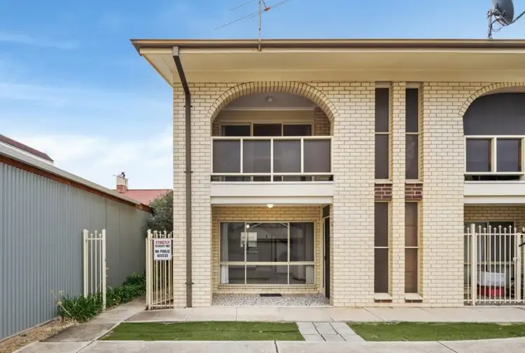 366 Seaview Road