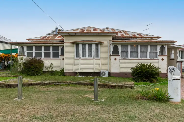 25 Hume Street, Pittsworth QLD 4356