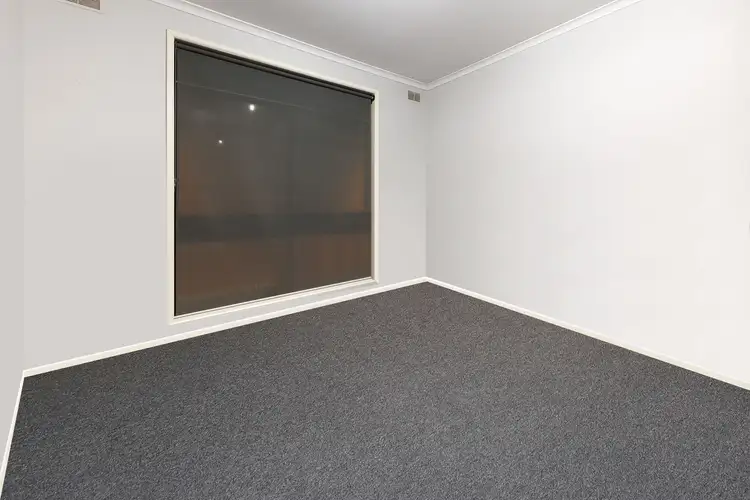 Fifth view of Homely house listing, 7 ROBERT CRESCENT, Wodonga VIC 3690