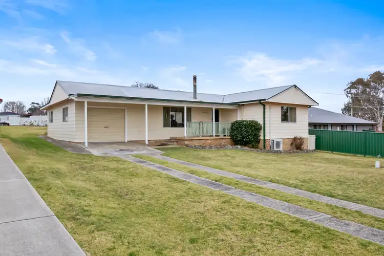 45 Duke Street, Uralla NSW 2358
