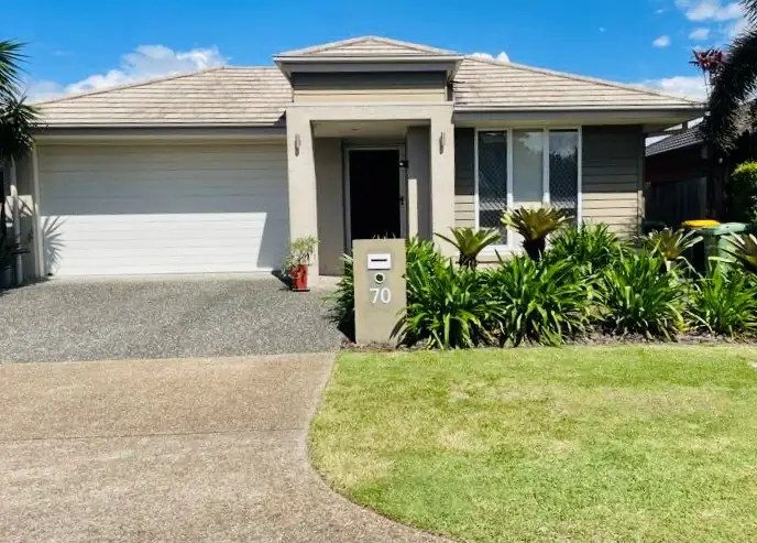 70 Denham Crescent