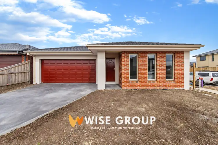 39 EZRA STREET, Cranbourne East VIC 3977