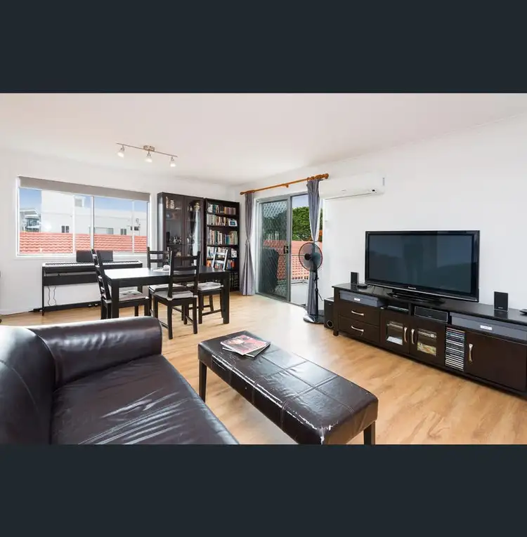 13/16 Madang Crescent, Runaway Bay QLD 4216