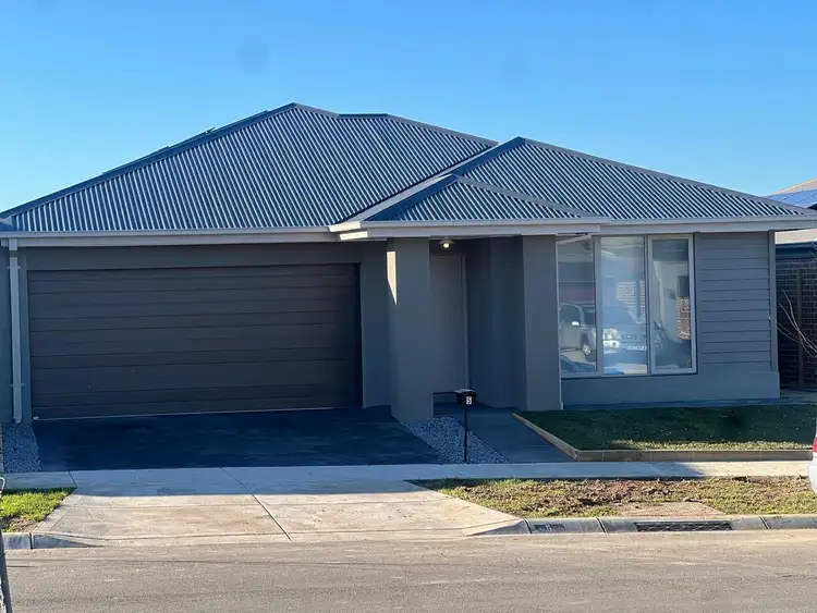 5 Pebble Road, Pakenham VIC 3810