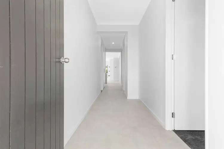 Second view of Homely house listing, 43 Sunlight Circuit, Lara VIC 3212