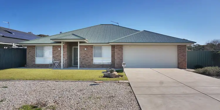 20 Lady Mary Drive, West Wyalong NSW 2671