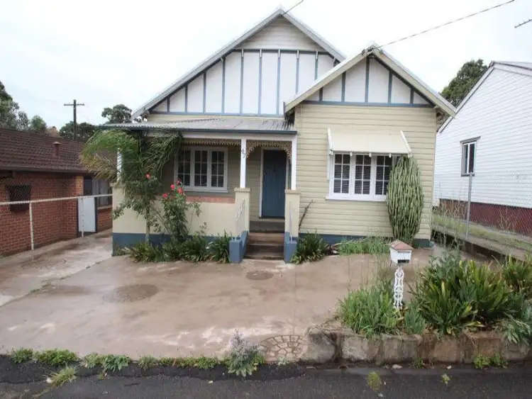 47 The Avenue Avenue, Granville NSW 2142