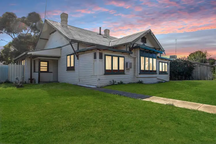 395 Macauley Street, Hay NSW 2711