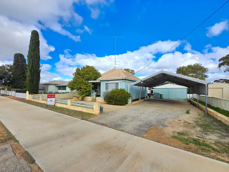 25 Growden Street, Merredin WA 6415