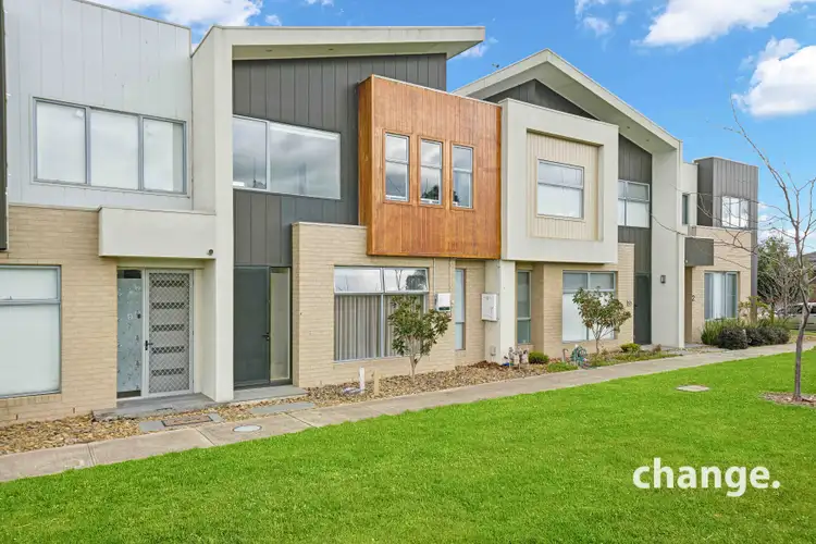 6 Marcela Walk, Clyde North VIC 3978