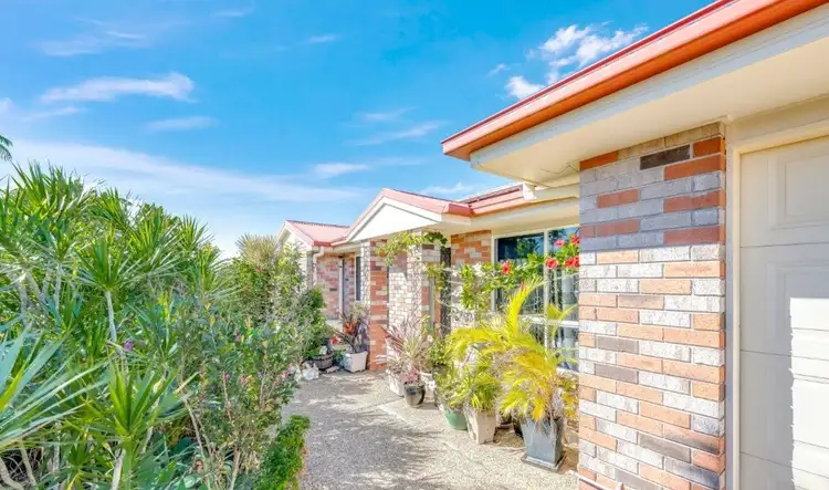 Second view of Homely house listing, 8 Halloran Court, Thabeban QLD 4670