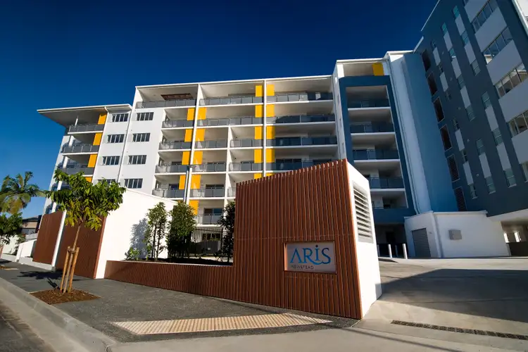 19 Masters Street