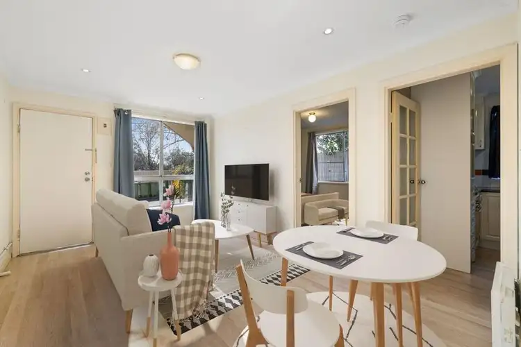 2/56 Henderson Road, Crestwood NSW 2620