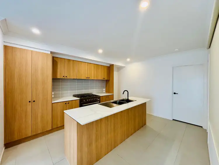 Fifth view of Homely house listing, 12 Laanecoorie Walk, Eynesbury VIC 3338