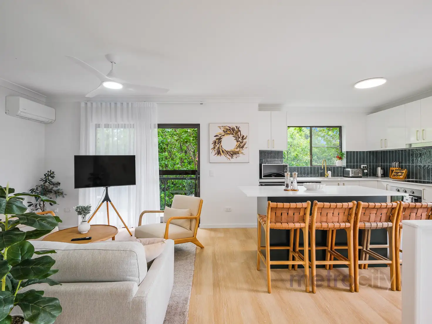 Main view of Homely unit listing, 4/33 Kinmond Avenue, Wavell Heights QLD 4012