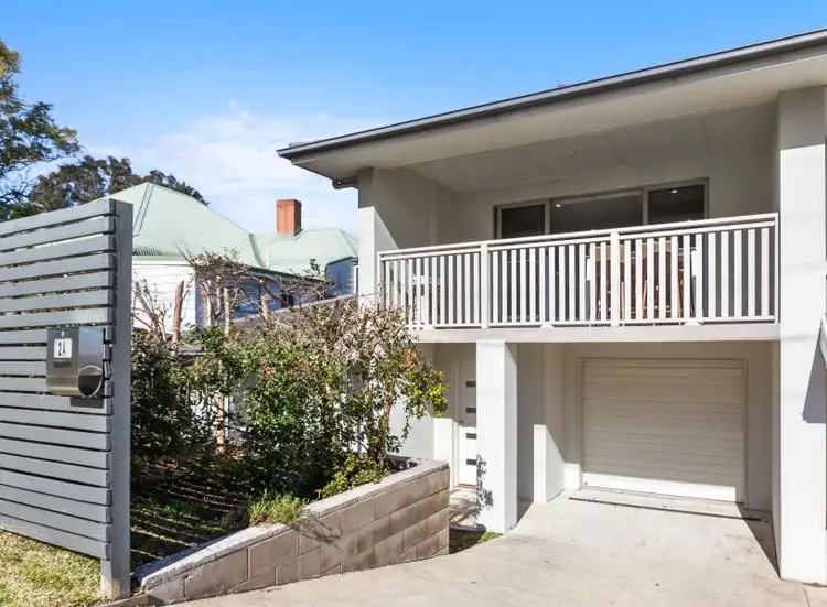 2A Thomas Street, Cardiff NSW 2285