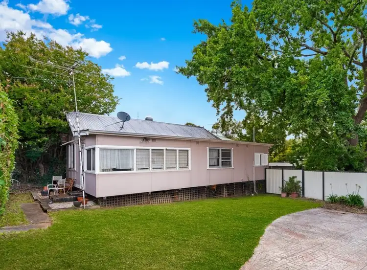 83 Remembrance Driveway, Tahmoor NSW 2573