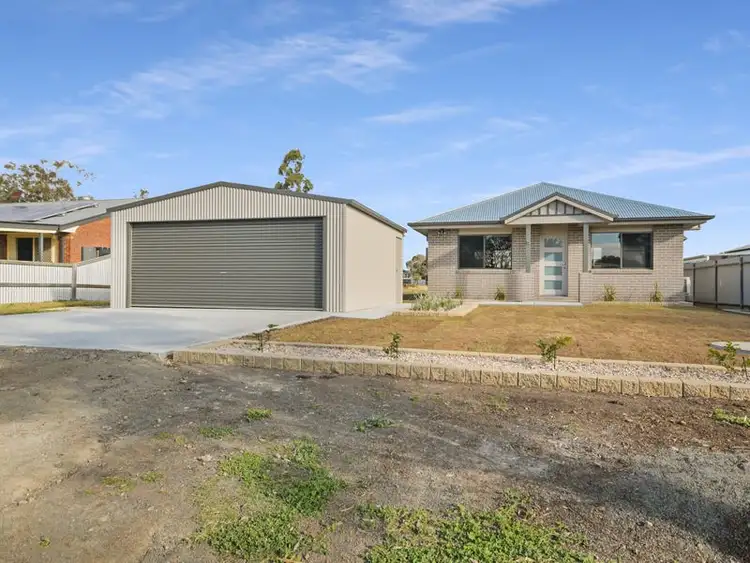 15 Gore Street, Cambooya QLD 4358