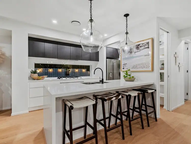 6 Orchard Court, Mudjimba QLD 4564