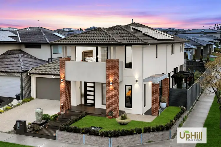 43 Newgrange Boulevard, Clyde North VIC 3978