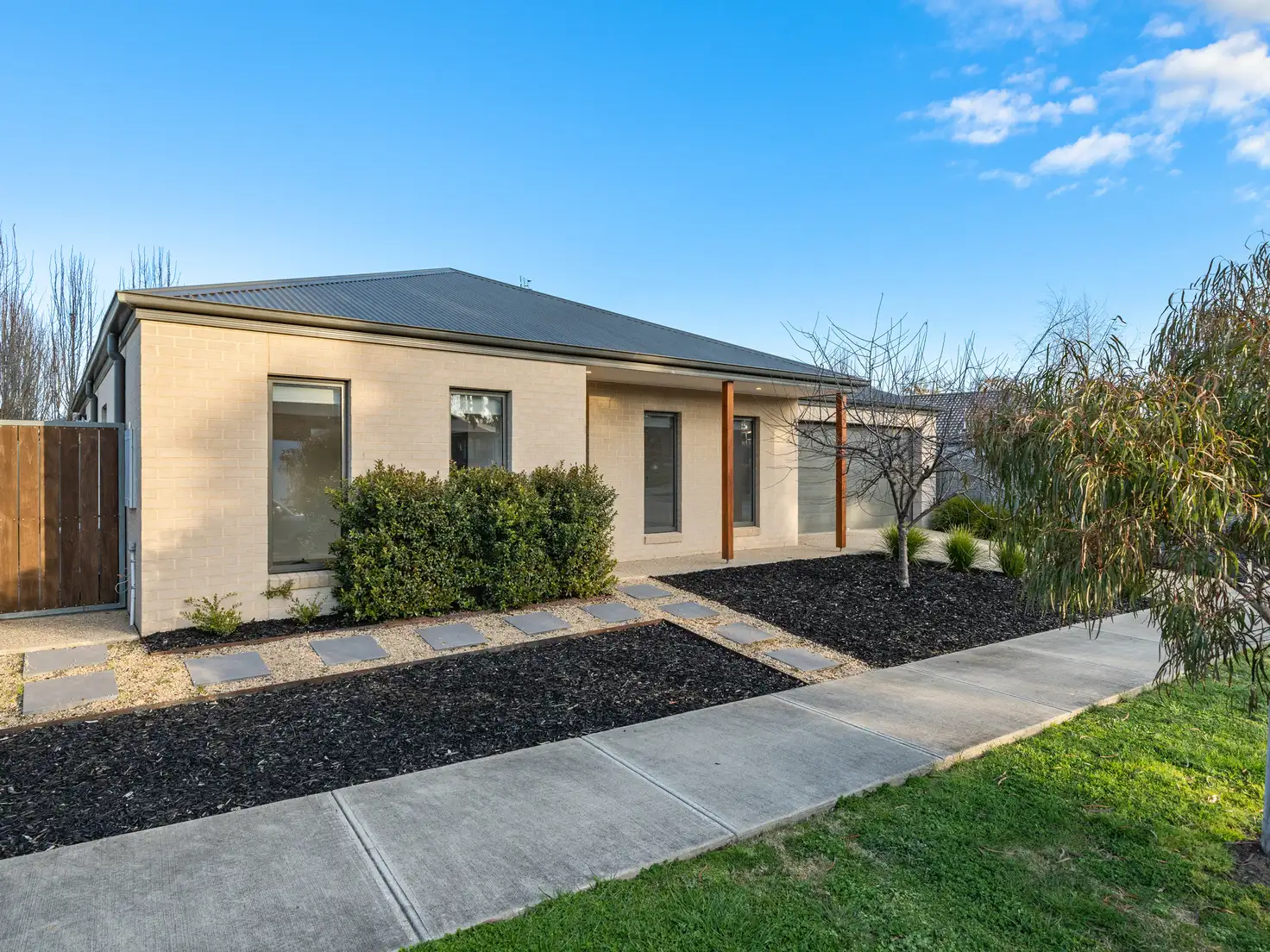 Main view of Homely townhouse listing, 39a Redgum Drive, Mansfield VIC 3722