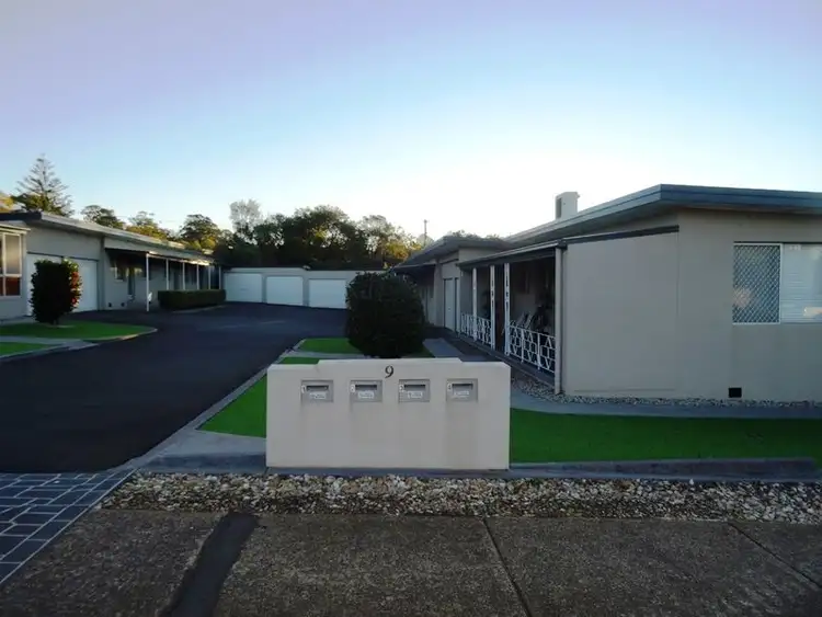 2/9 Leichhardt Street, Centenary Heights QLD 4350