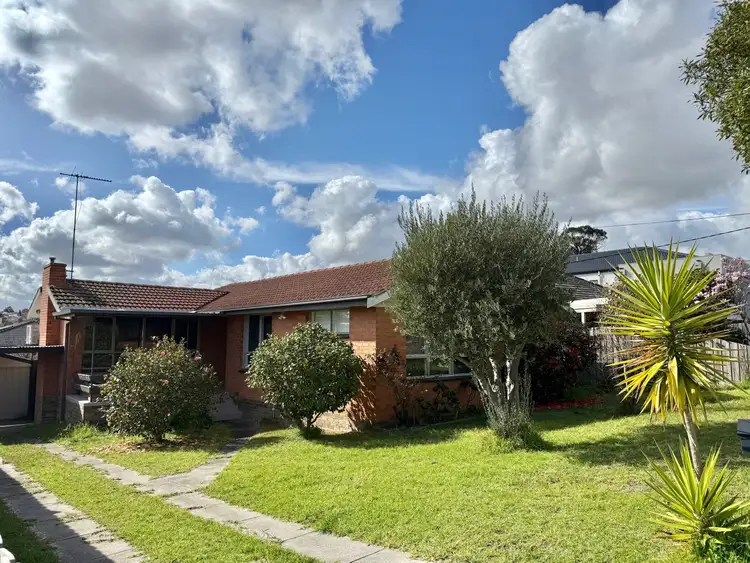 5 Glenda Street, Doncaster VIC 3108