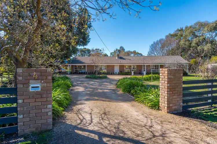 4 Edwards Street, Riddells Creek VIC 3431