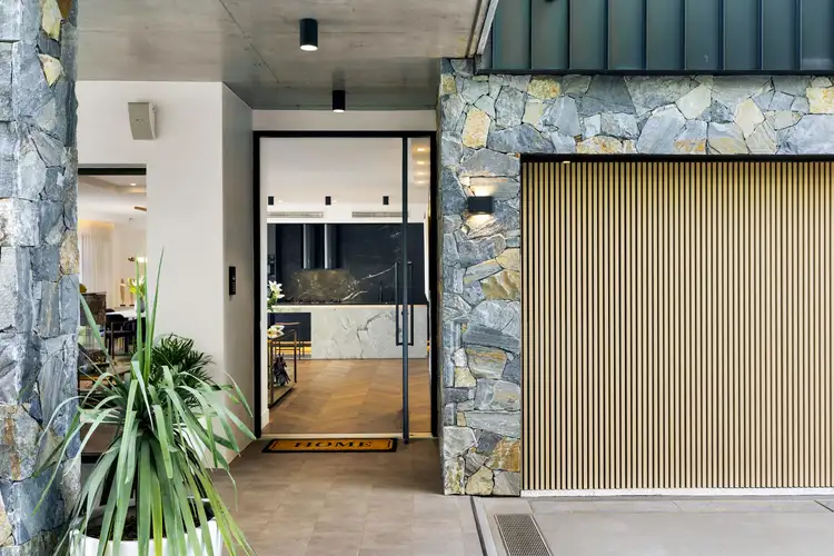 169 Dornoch Terrace