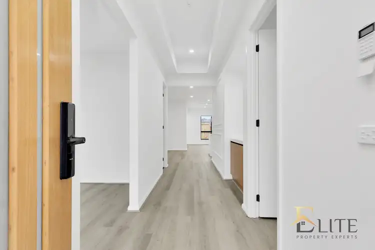 Third view of Homely house listing, 8 Snapdragon Court, Wallan VIC 3756