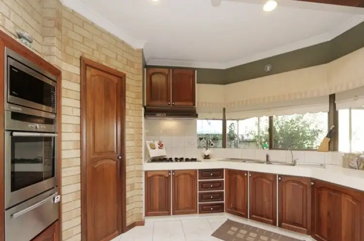 6 Levander Place, Wilson WA 6107