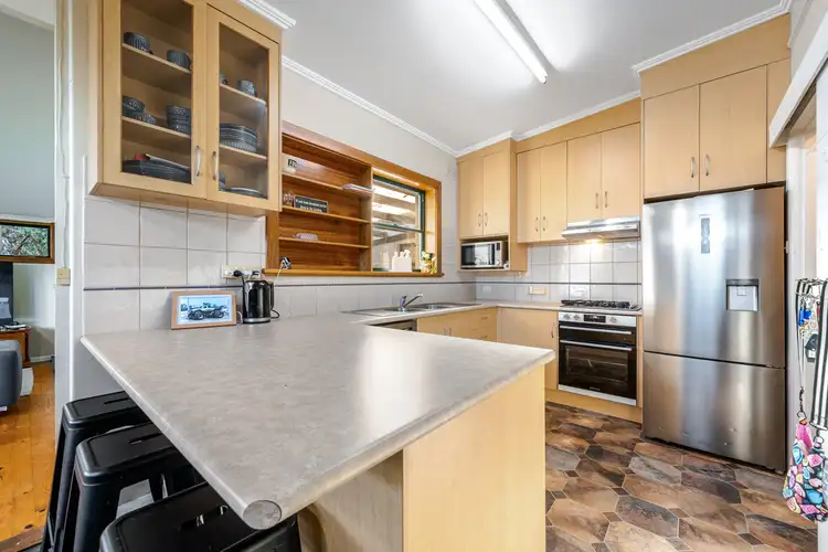 Fifth view of Homely house listing, 8 Byrne Street, Mount Gambier SA 5290